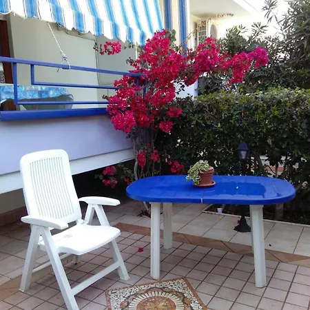 Pm 108 Viale Europa Apartman