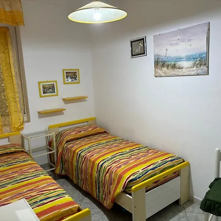Pm 108 Viale Europa Apartman *